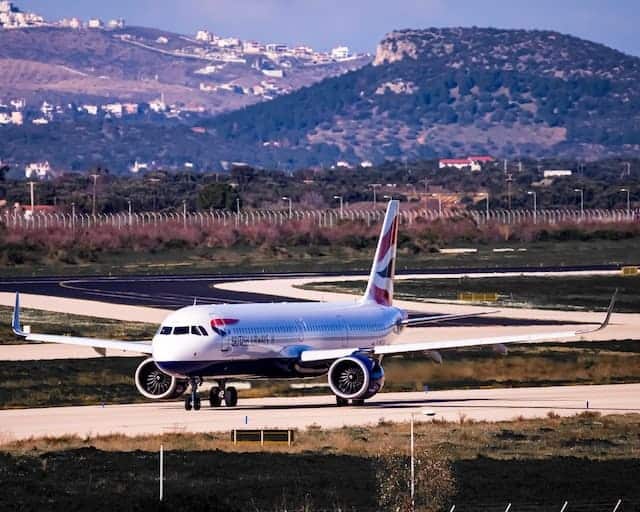 שדה תעופה של אתונה – חנויות, מידע כללי וטיפים